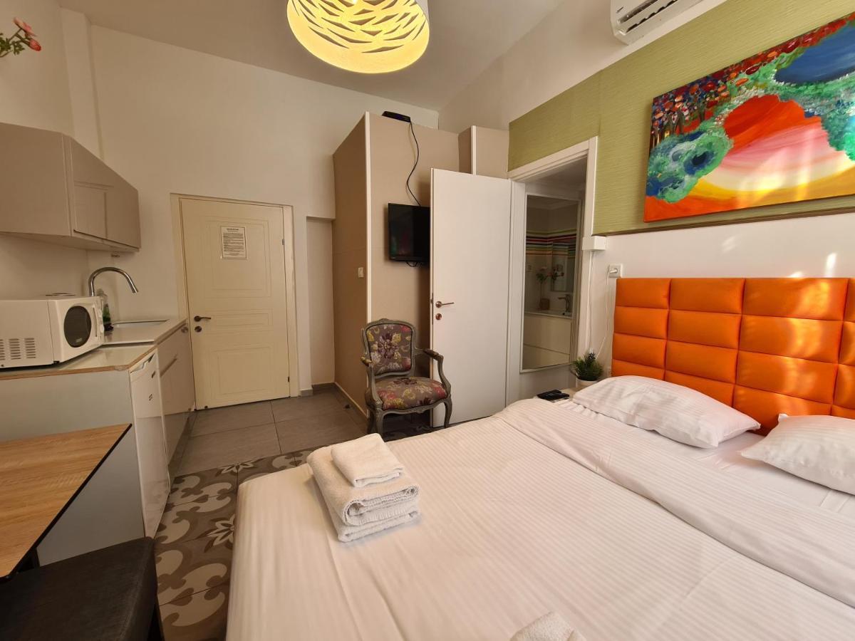Lisetta - By Beach Apartments Tlv Tel Aviv Esterno foto