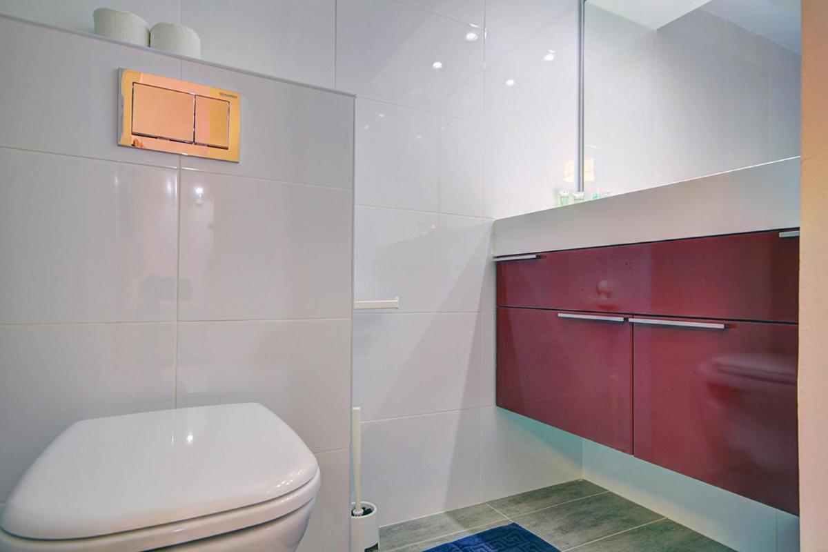Lisetta - By Beach Apartments Tlv Tel Aviv Esterno foto